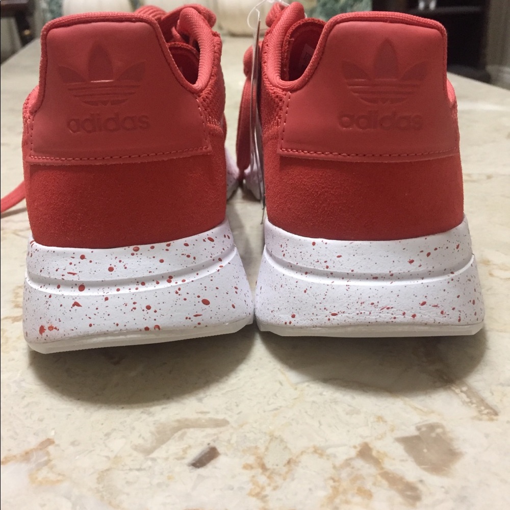 NWT adidas flashback - Picture 2 of 7